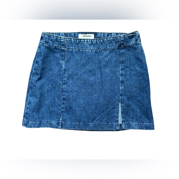 NWT Reformation Siobhan Denim Mini
Skirt Owens size 26. - Picture 3 of 8
